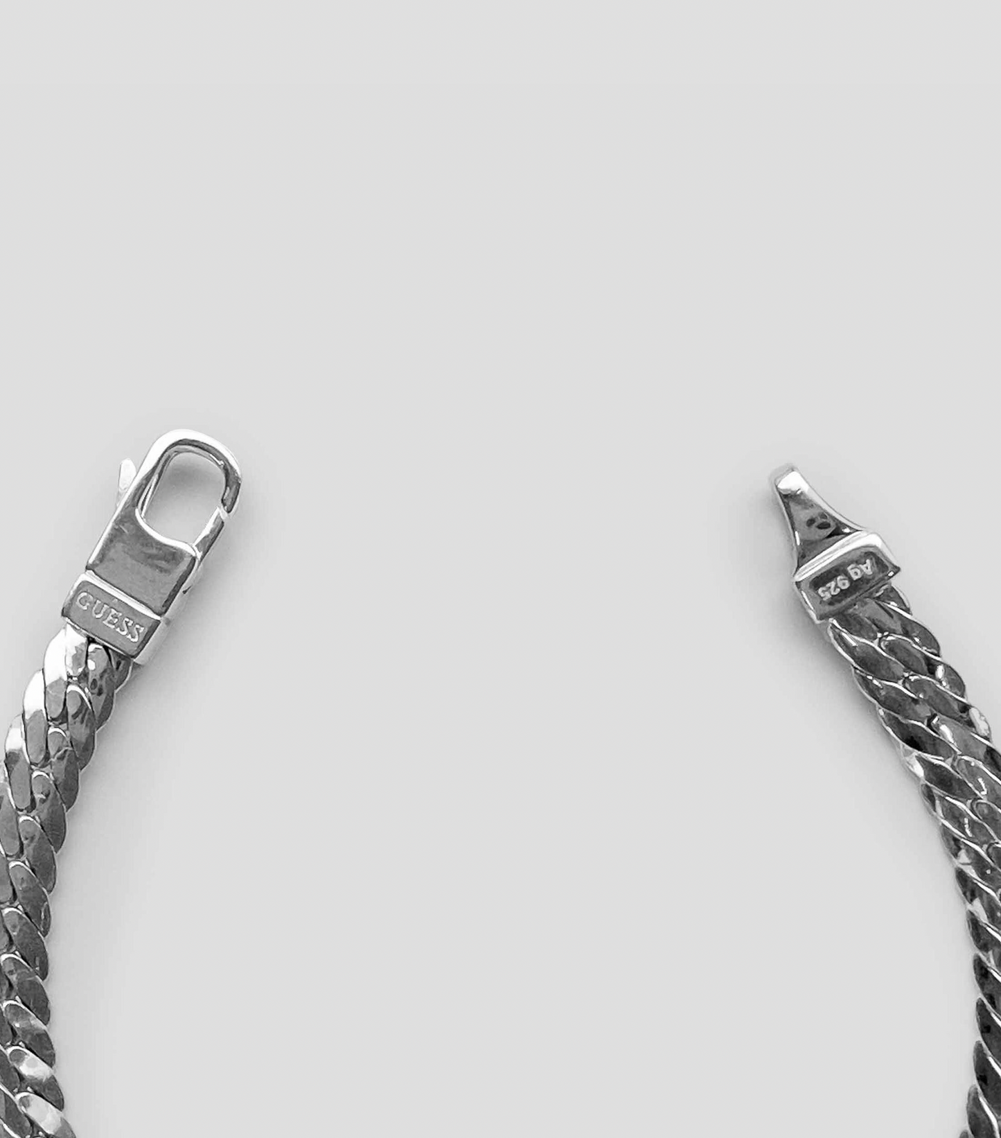 GUESS
Collar en Plata .925 Muje