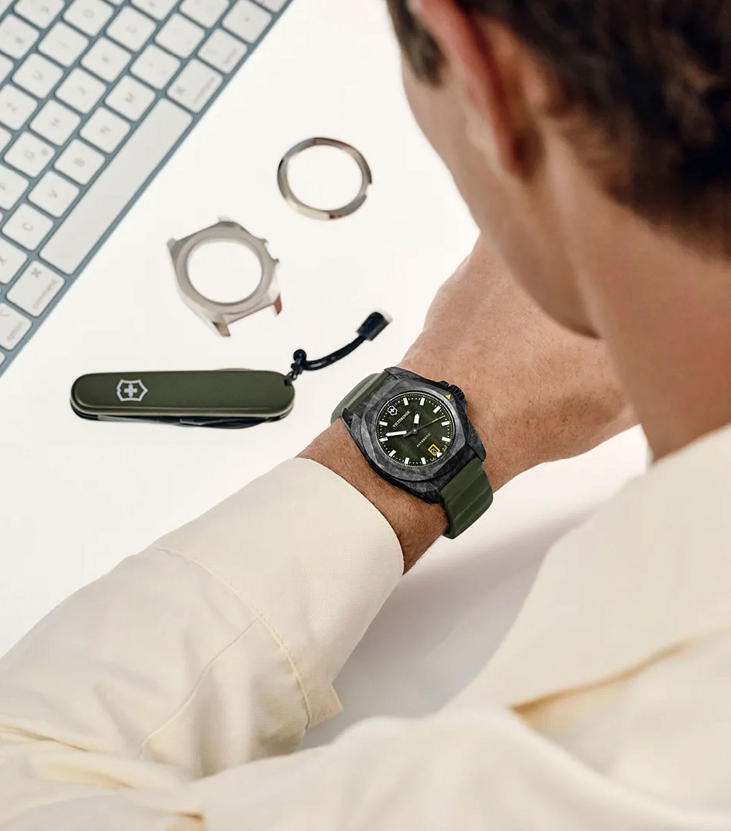 VICTORINOX SWISS ARMY
Reloj para Hombre Inox Automático Casual Negro
