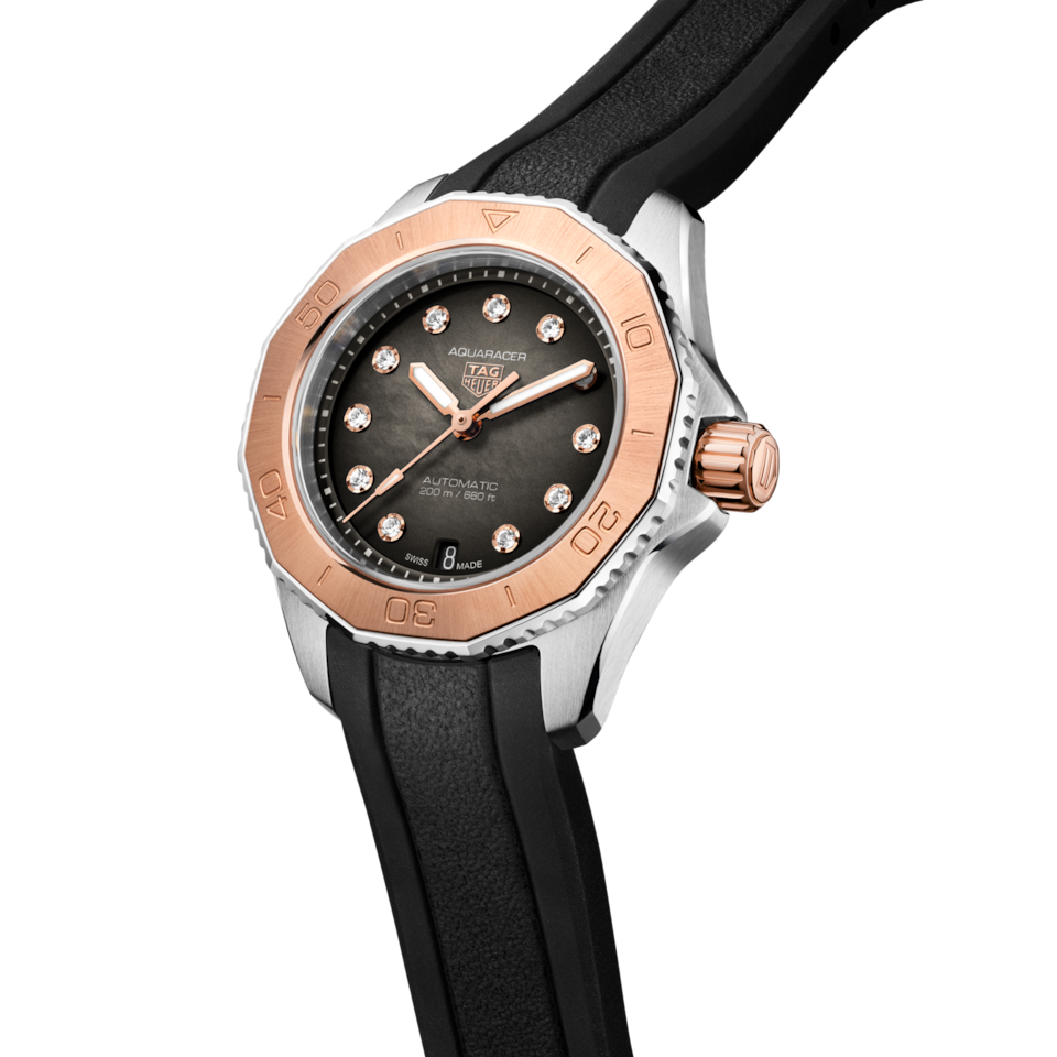 TAG HEUER AQUARACER
PROFESSIONAL 200 DATE
